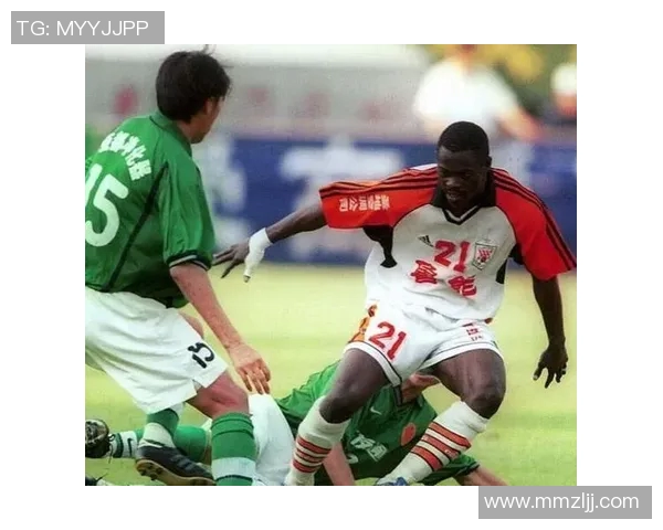 早期中国足球球星的辉煌足迹与历史贡献探讨